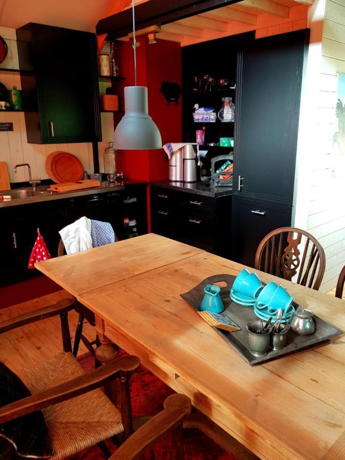 Oentsjerk Aljemint B&B 외부 사진
