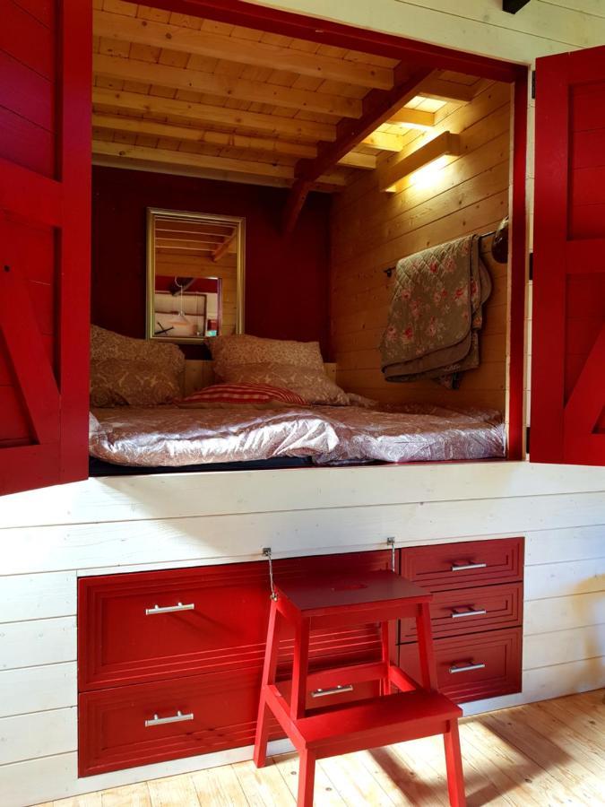 Oentsjerk Aljemint B&B 외부 사진