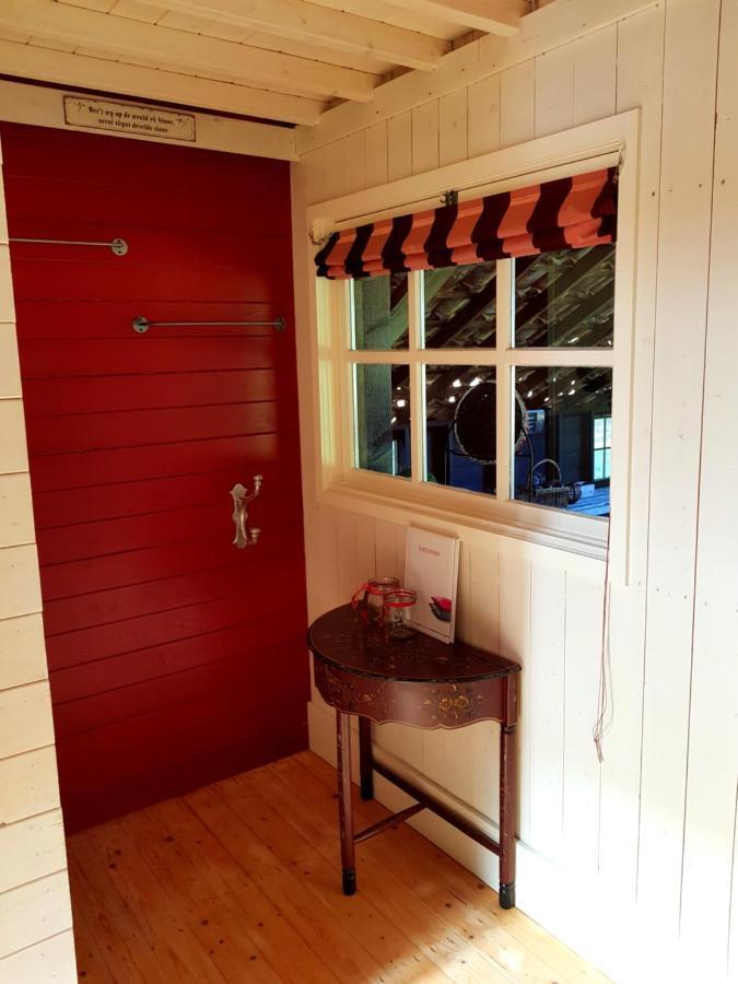 Oentsjerk Aljemint B&B 외부 사진